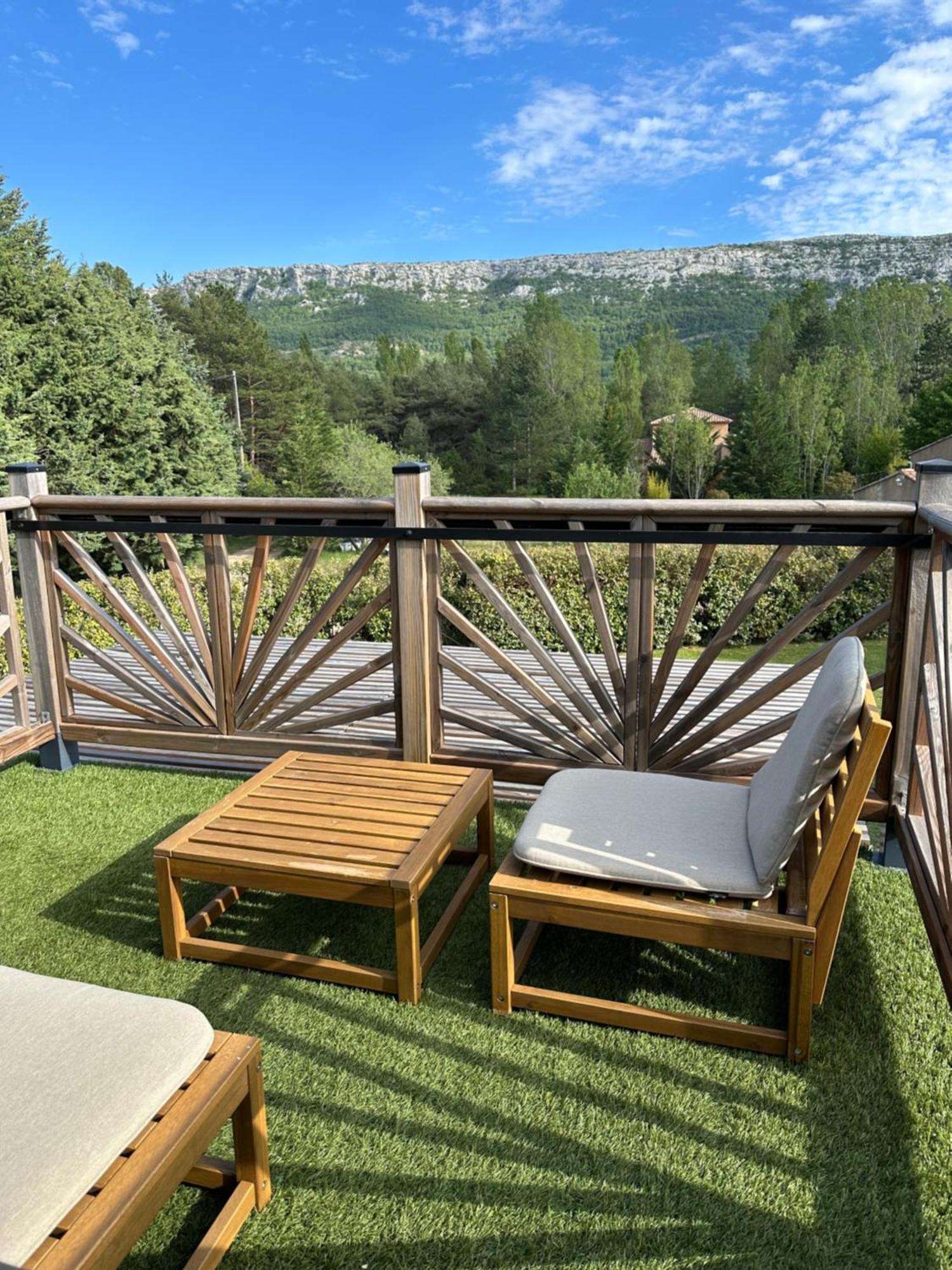 Le Lodge De La Sainte Baume Plan d'Aups Εξωτερικό φωτογραφία
